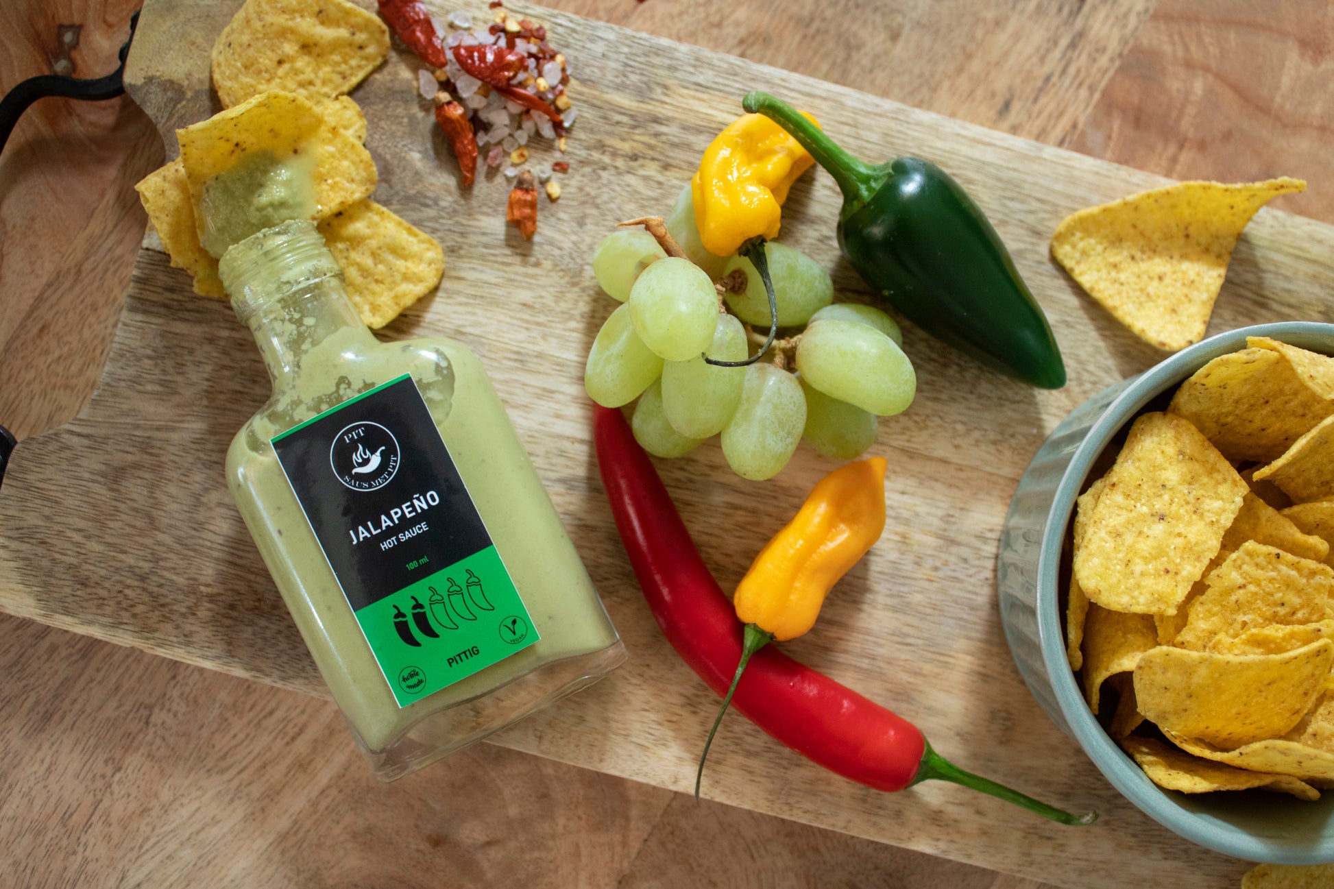Groene hot sauce voor mexicaanse gerechten zoals nachos en taco's