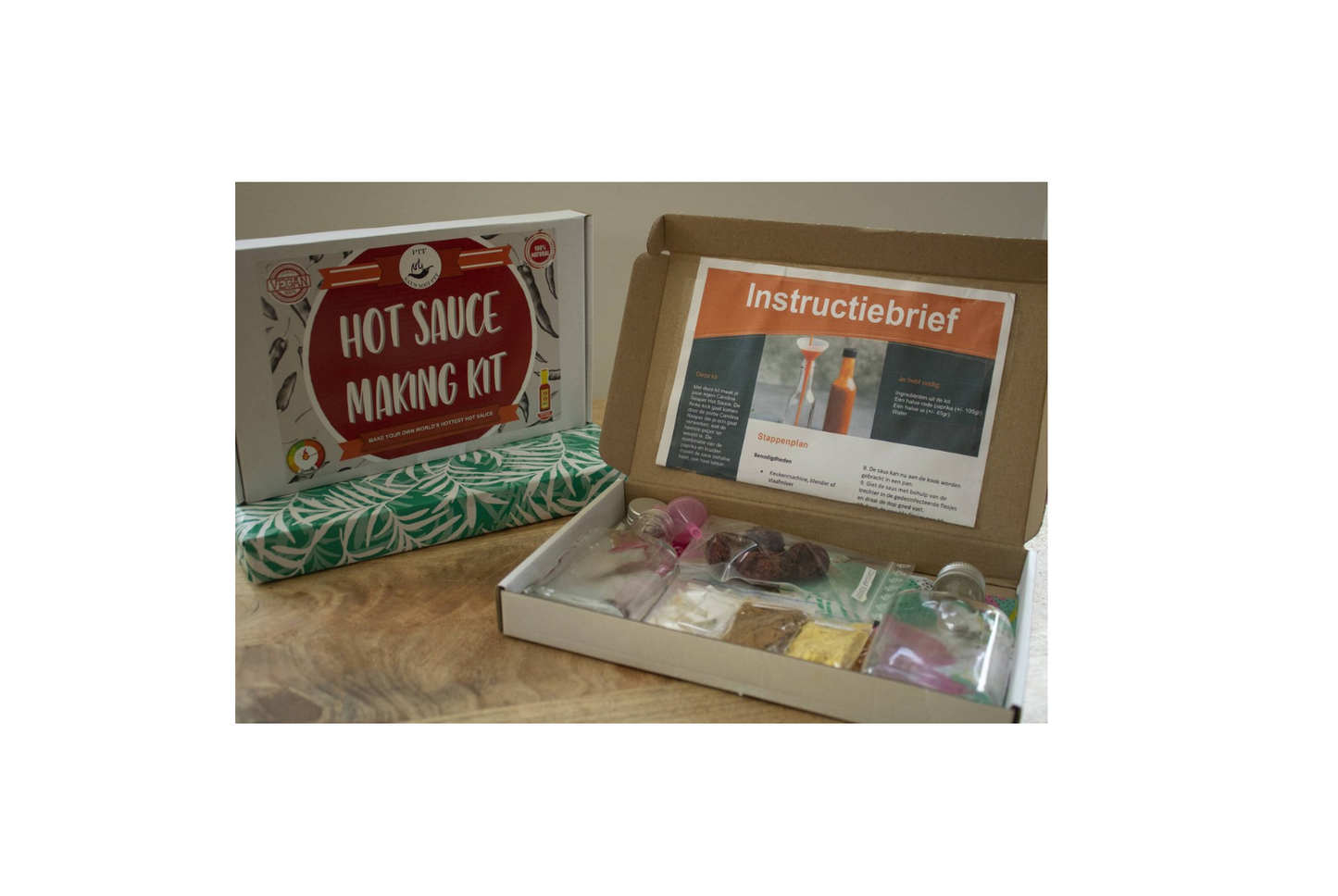 Saus Met Pit - Carolina Reaper Hot Sauce DIY Set - Maak Je Eigen Hot Sauce